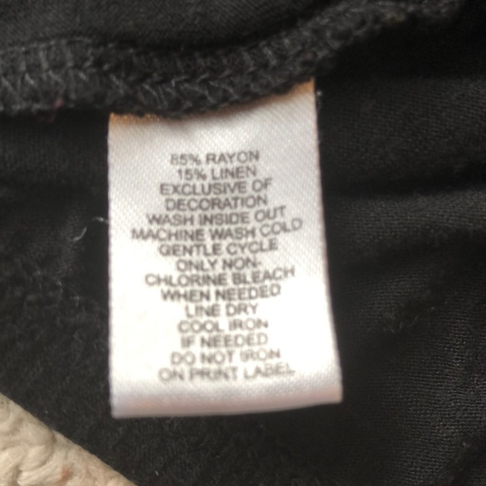 Ann Taylor Loft blk 3/4 sleeve jewel neck top - Picture 6 of 8